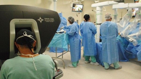 Investimento em Cirurgia Robótica na Santa Casa
